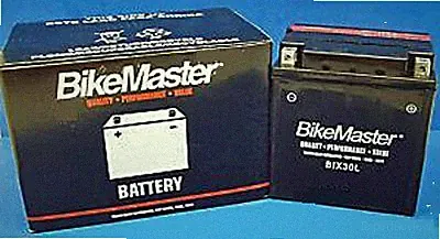 BIKE MASTER BATTERY + FREE CHARGER HARLEY TOURING FLHXXX TRIKE TRI-GLIDE 10-12